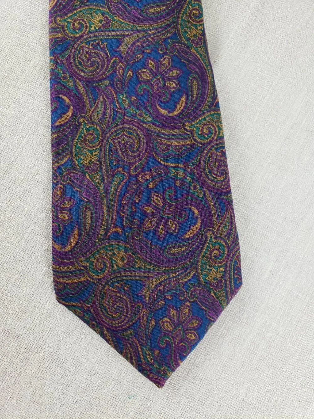 Liberty of London Mens Paisley Silk Neck Tie Purple Blue Gold Made in USA Vtg